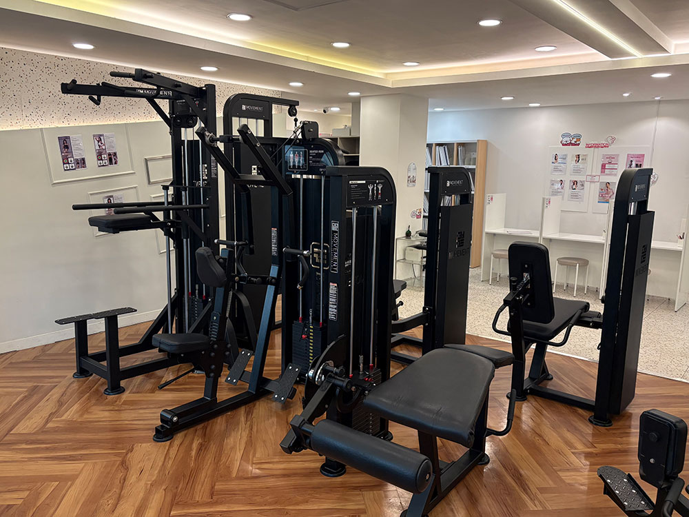 서울대입구역 헬스장 휘트니스피플 우먼 서울대입구점 웨이트머신